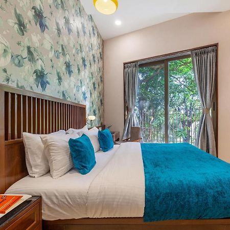 אליבג The Blue Horizon By Stayvista - Featuring A Beach-View Villa With A Swimming Pool, Indoor Games, And A Relaxing Balcony מראה חיצוני תמונה