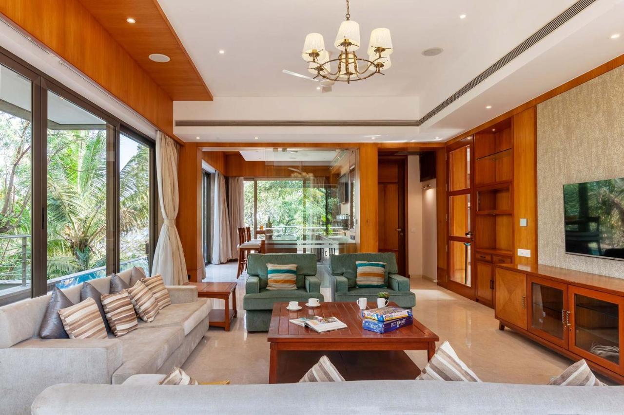 אליבג The Blue Horizon By Stayvista - Featuring A Beach-View Villa With A Swimming Pool, Indoor Games, And A Relaxing Balcony מראה חיצוני תמונה